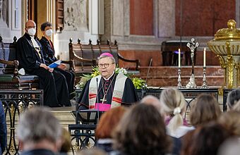 Bischof Dr. Franz-Josef Bode hält eine thematische Einführung im ökumenischen Gottesdienst zur Eröffnung der bundesweiten „Woche für das Leben 2022“ am 30. April 2022 in Leipzig