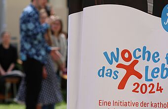 Ökumenischer Eröffnungsgottesdienst der Woche für das Leben am 13. April 2024 in Aulhausen bei Rüdesheim am Rhein (Hessen).
