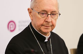 Pressekonferenz in Posen am 30. November 2021: Erzbischof Dr. Stanisław Gądecki (Vorsitzender der Polnischen Bischofskonferenz) 