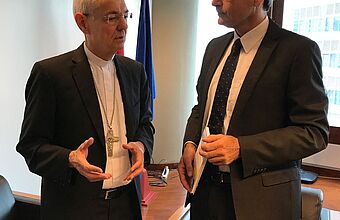 Erzbischof Schick im Gespräch mit dem deutschen Botschafter Dr. Gordon Kricke